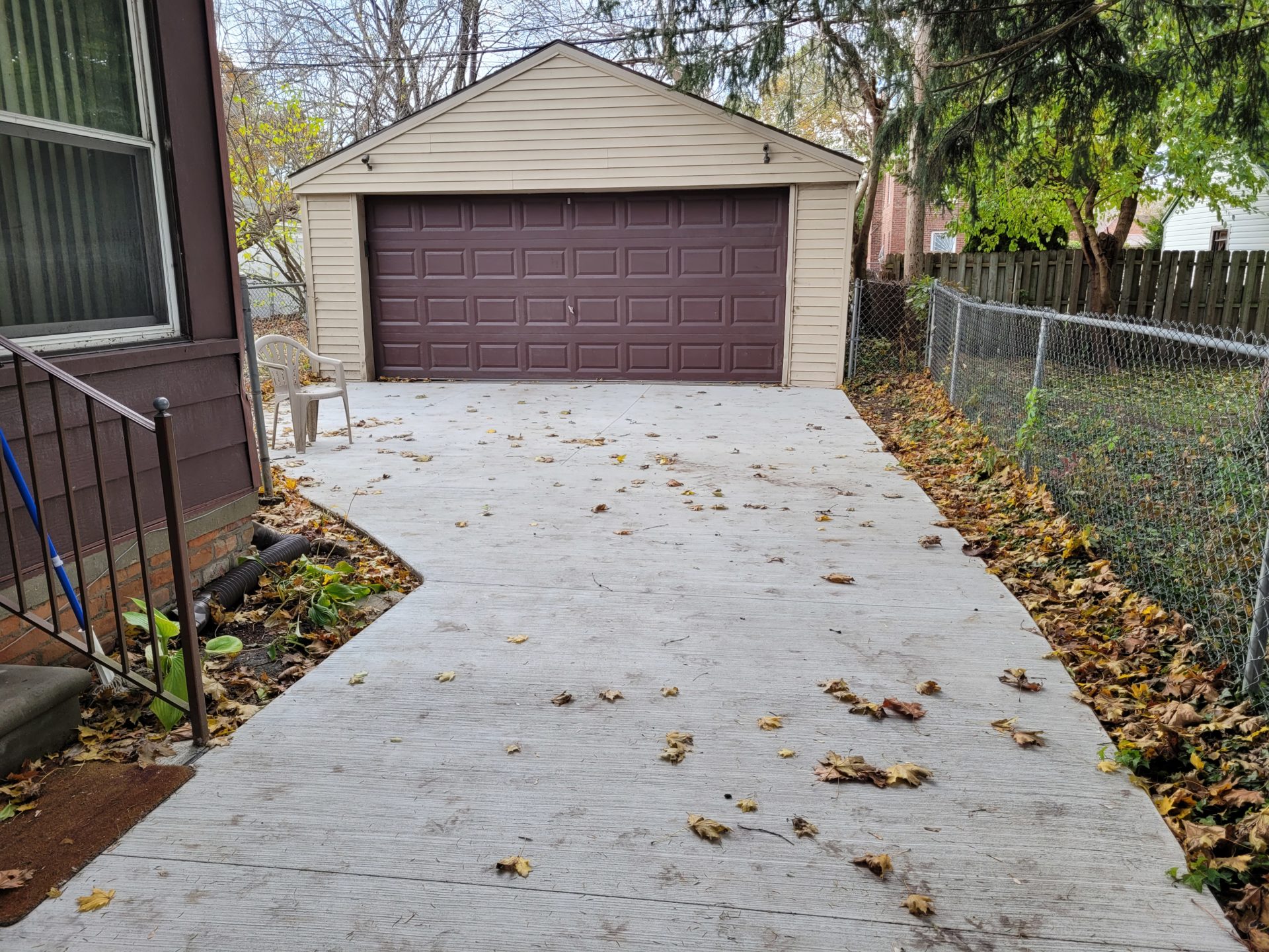 New concrete driveway in Detroit